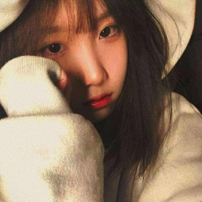 免費(fèi)看裸體美女??????電影