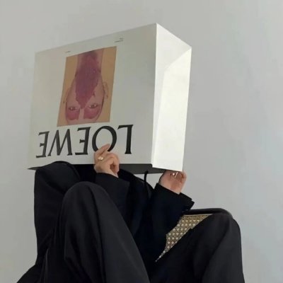 練瑜伽的老師短劇