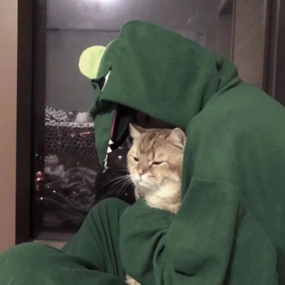 日劇大學老師研究螢火蟲