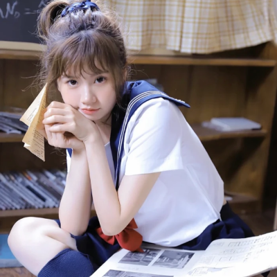 秘?黃漫免費(fèi)網(wǎng)站H漫畫三人行