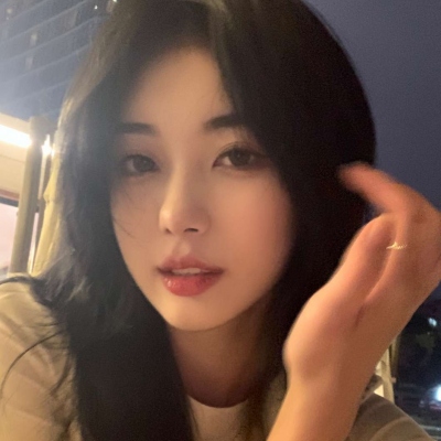 校花 開腿讓我爽一夜