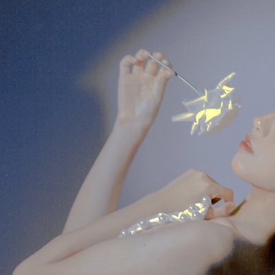 國產(chǎn)一區(qū)二區(qū)三區(qū)四區(qū)精華液毛