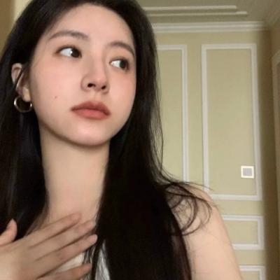 蟲蟲漫畫免費(fèi)漫畫彈窗入口口紅膠