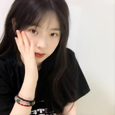 他的手攀向了我的高峰