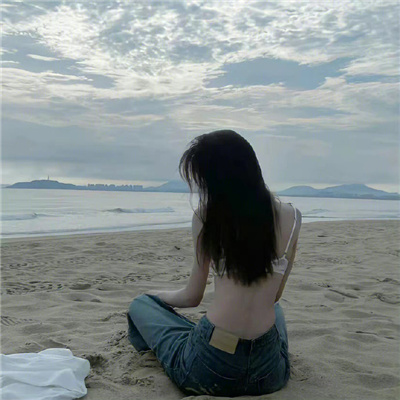 美女打屁股