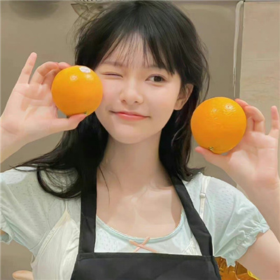 班長(zhǎng)讓我吃他??我脫她衣服圖片