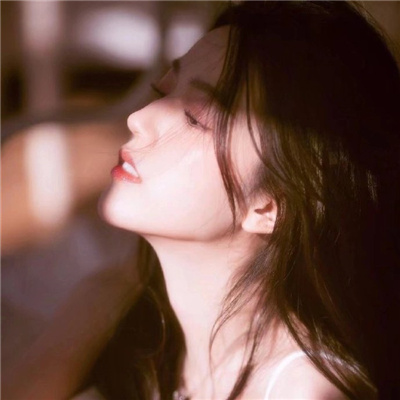 把??伸進(jìn)女人的??視頻白絲