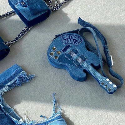 美女光溜溜圖片視頻素材