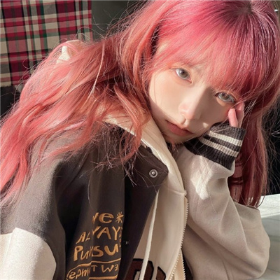 超級凌亂的校園運(yùn)動會字?jǐn)?shù)