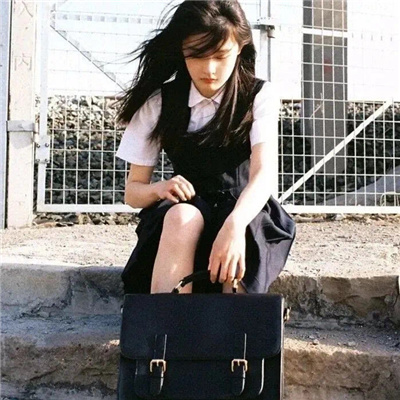 高壓監(jiān)獄2免費(fèi)觀看美版