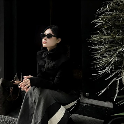 小13籮洗澡無碼自慰AV久動漫