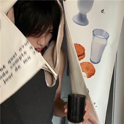 陰部中間一塊肉是什么部位