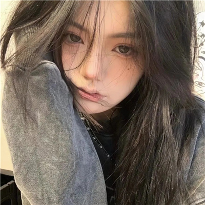 下邊癢還一直濕漉漉的