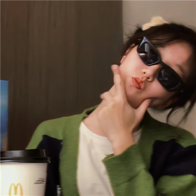 啊?老師?嗯?輕一點作文來