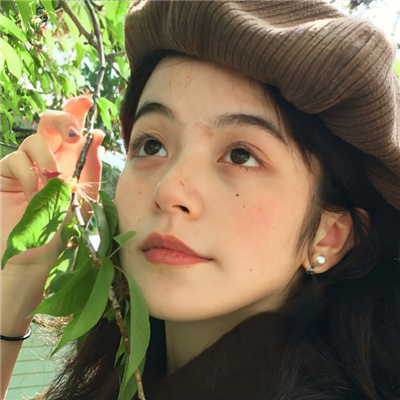 年輕漂亮的瘦子