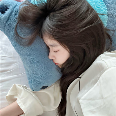 扒開雙腿猛進(jìn)入噴水高潮圖片