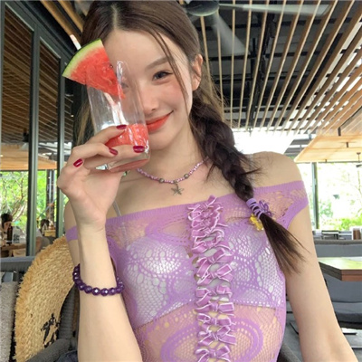 啊?老師?嗯?輕一點(diǎn)作文來(lái)