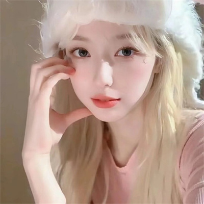 蛋蛋旁邊有一條軟軟的東西