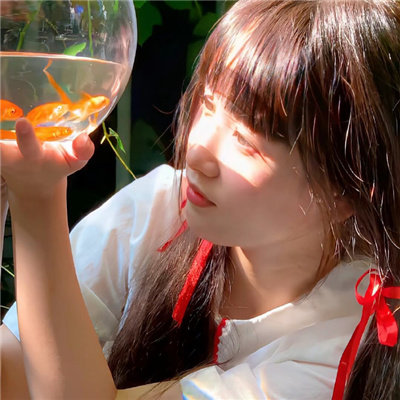 女學生瘋狂?噴水自慰